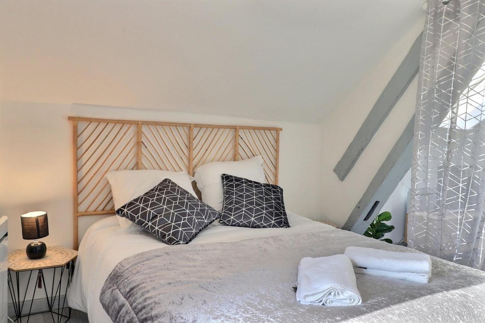 טרואה Downtown Apartment - Quiet And Cozy - Mon Groom מראה חיצוני תמונה