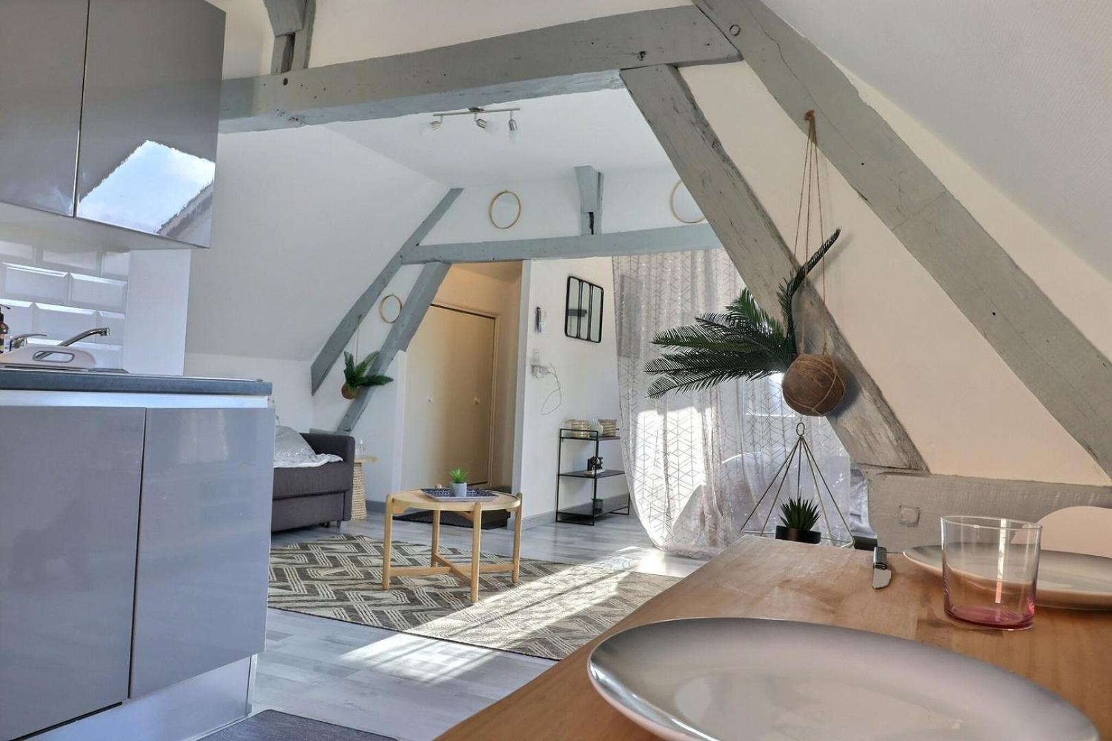 טרואה Downtown Apartment - Quiet And Cozy - Mon Groom מראה חיצוני תמונה